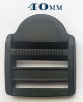 Пряжка 3-х щелевая пластик шир.40мм (200шт)