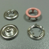 Кнопка рубашечная 10,5 мм открытая в Пензе